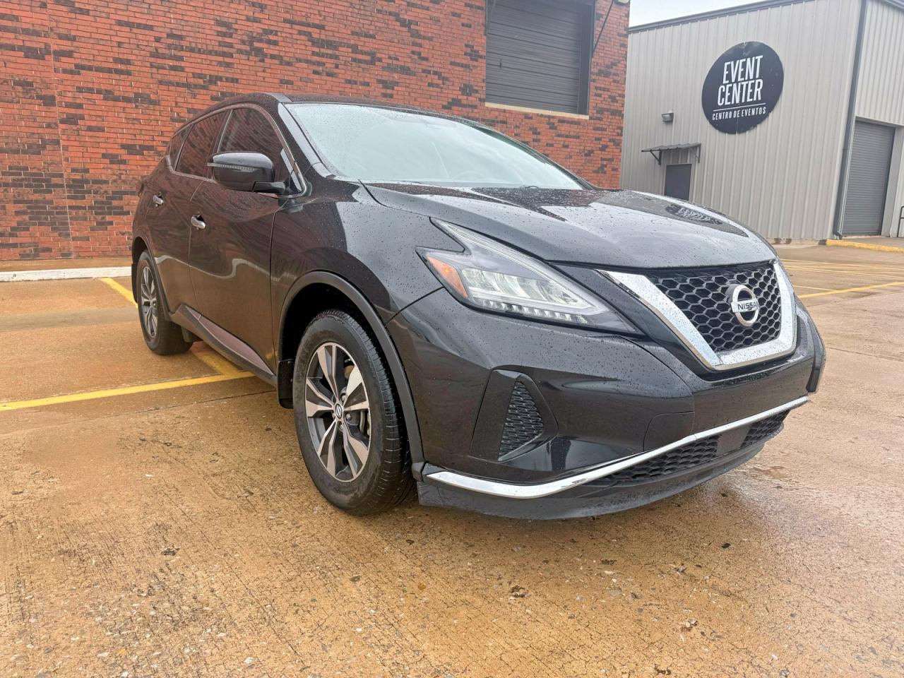 Salvage Nissan Murano Image