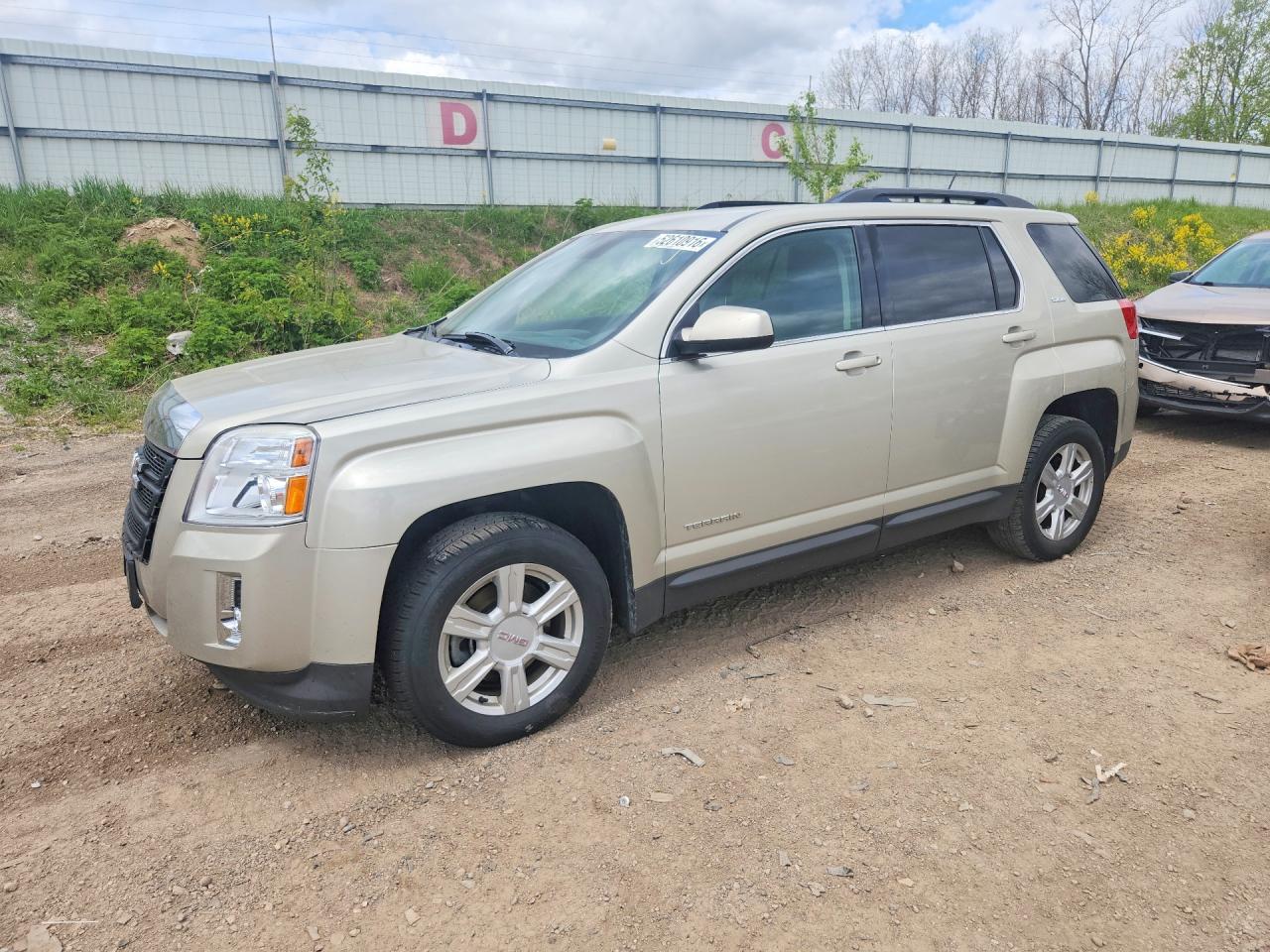 Salvage GMC Terrain Image