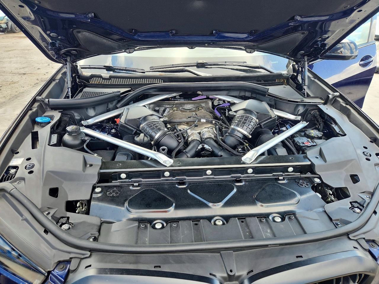 BMW X Series M60i