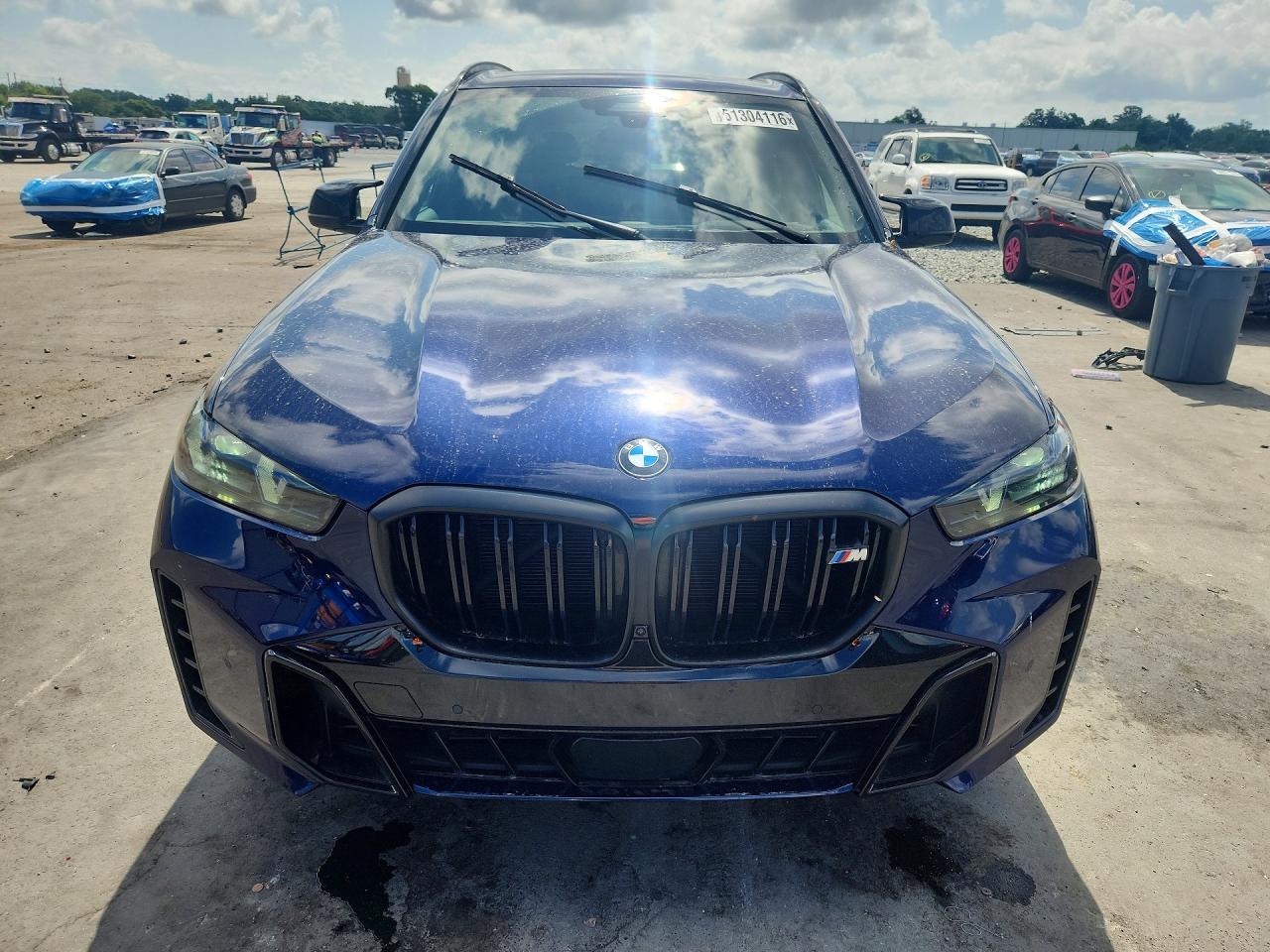 BMW X Series M60i