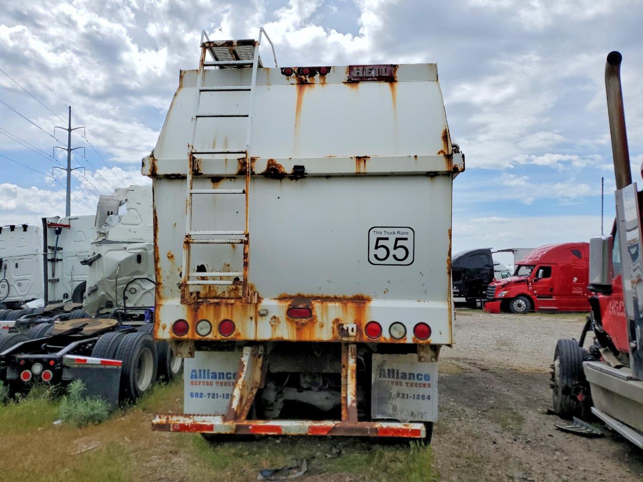 Mack 600