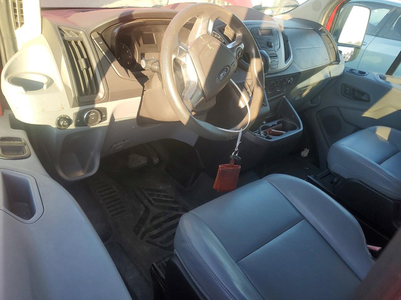 Ford Transit T-150
