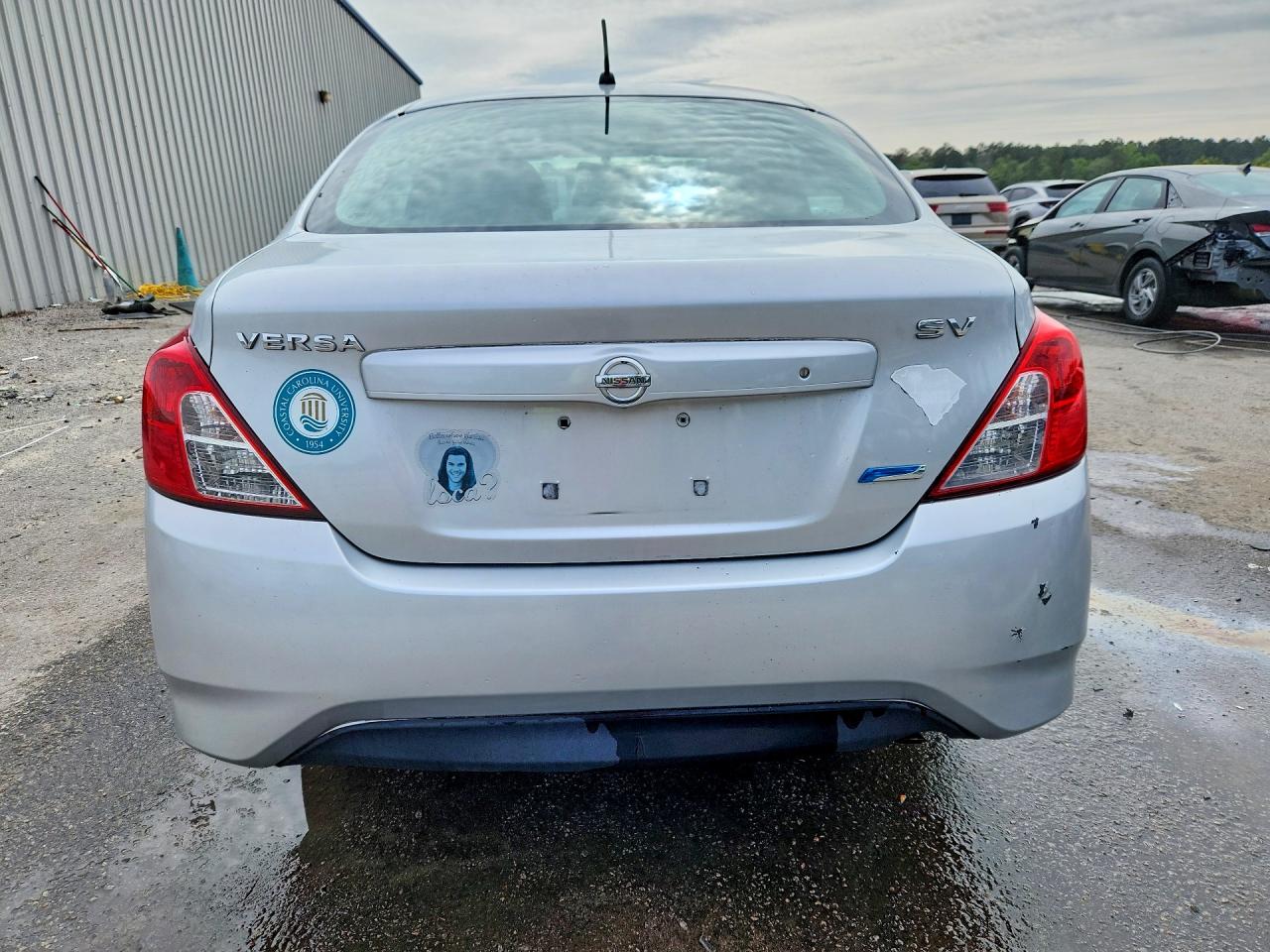 Nissan Versa Sv