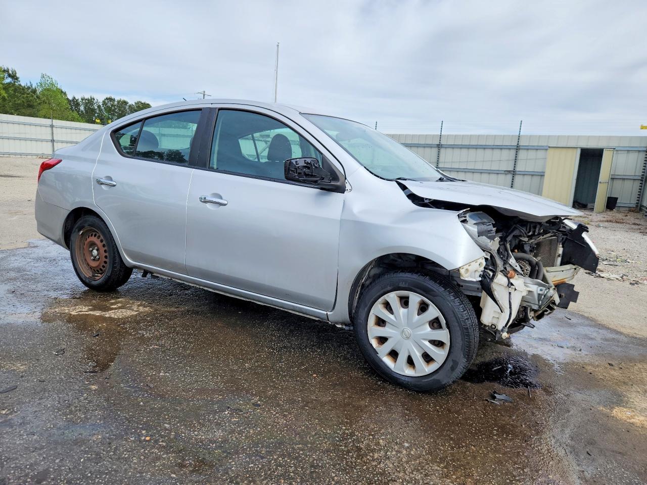 Nissan Versa Sv