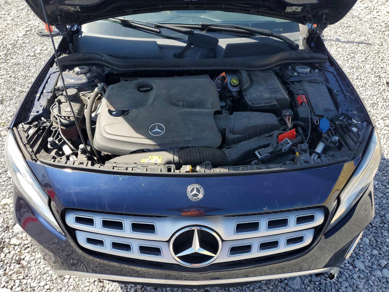 Mercedes-Benz GLA 250