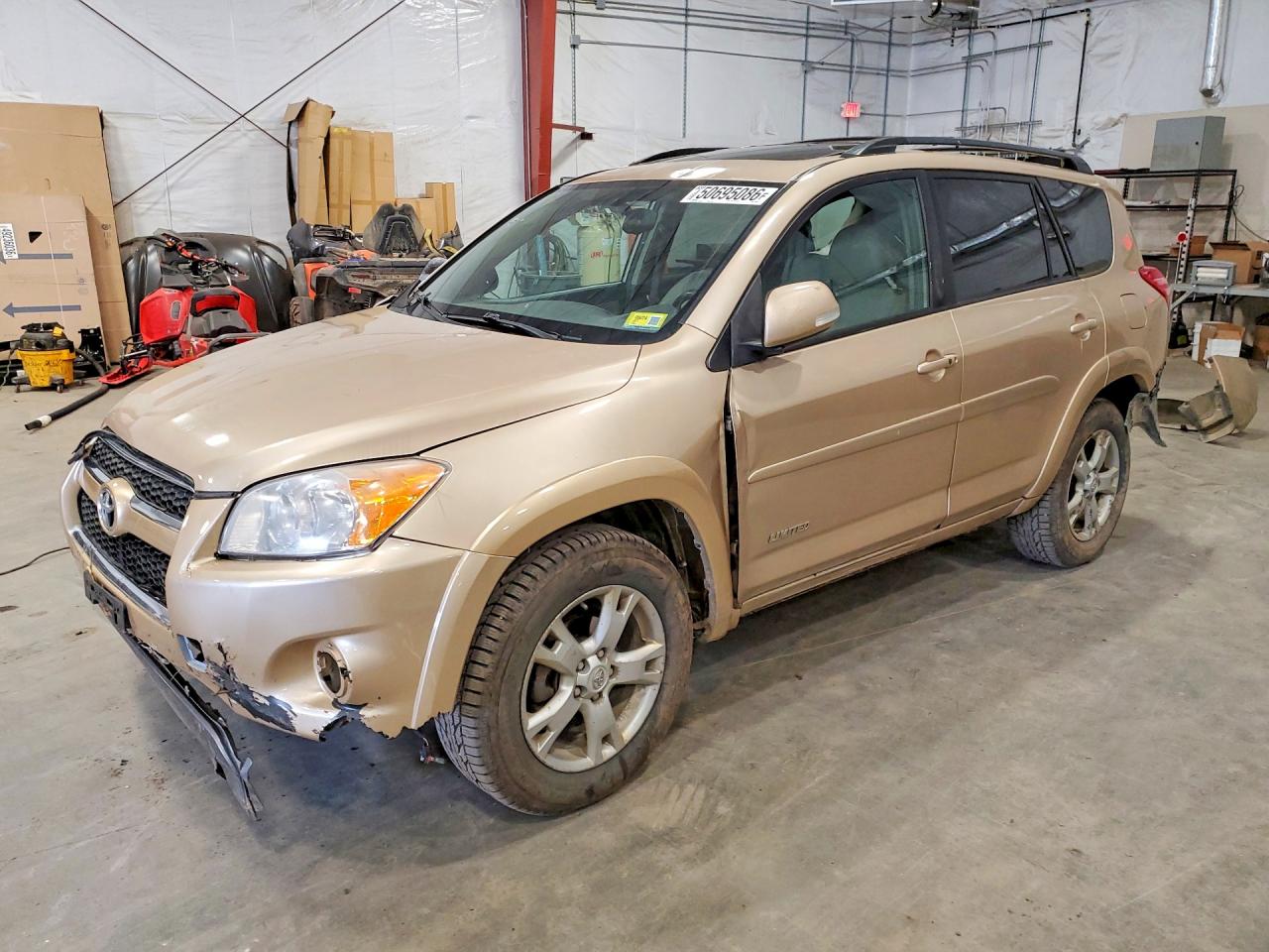 Salvage Toyota RAV4 Image