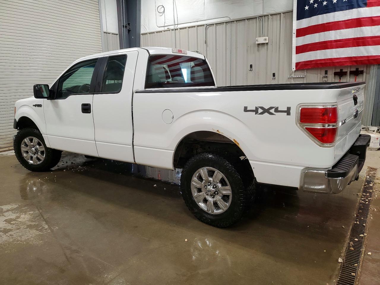 Ford F-150 Super Cab