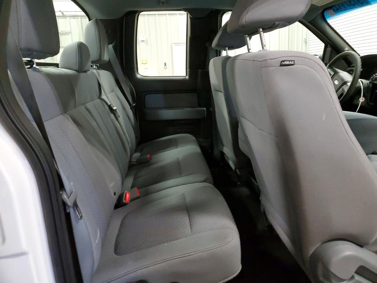 Ford F-150 Super Cab