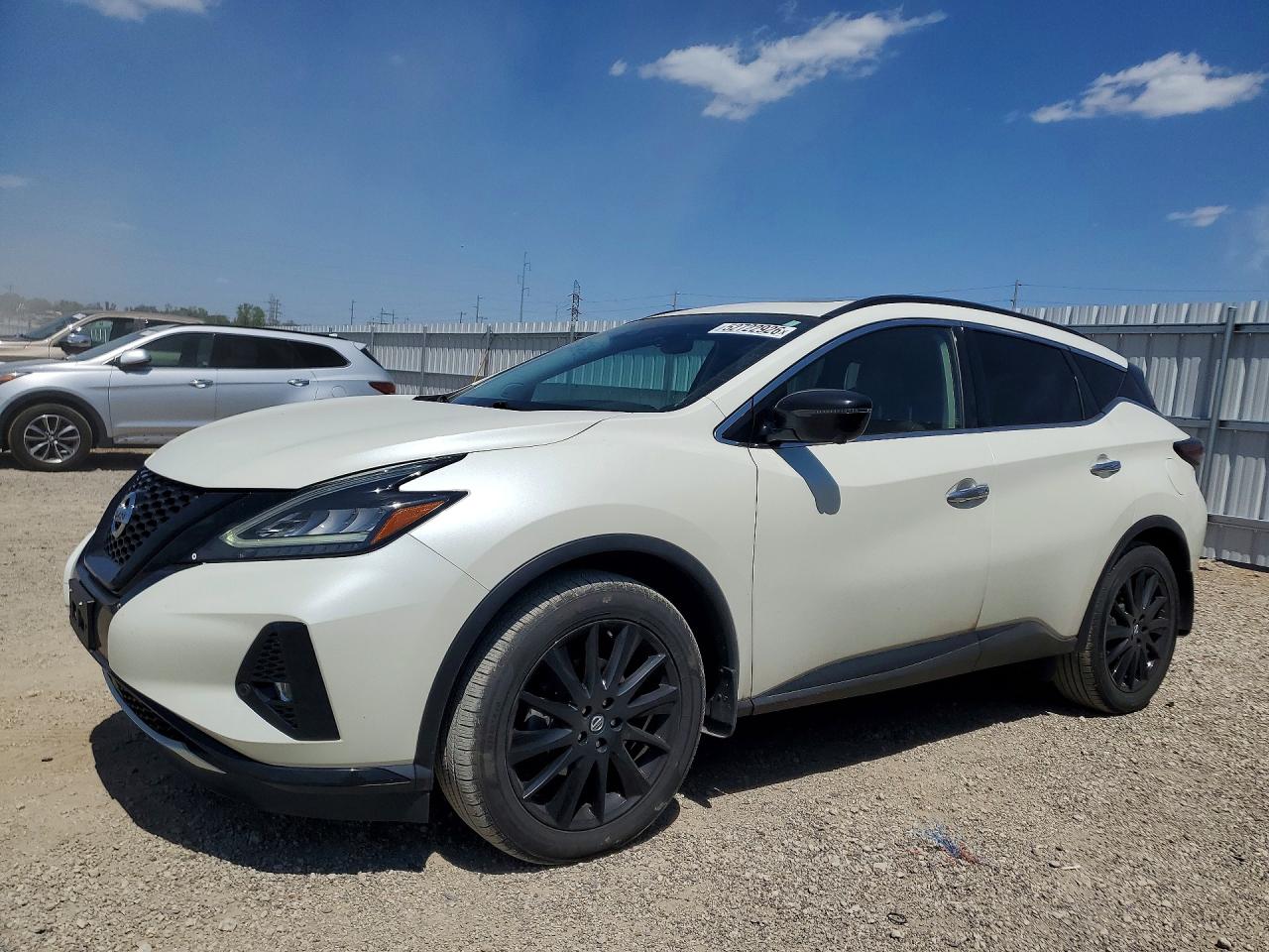 Salvage Nissan Murano Image