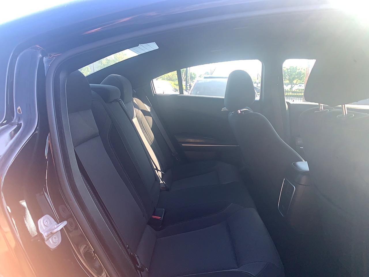 Dodge Charger Sxt