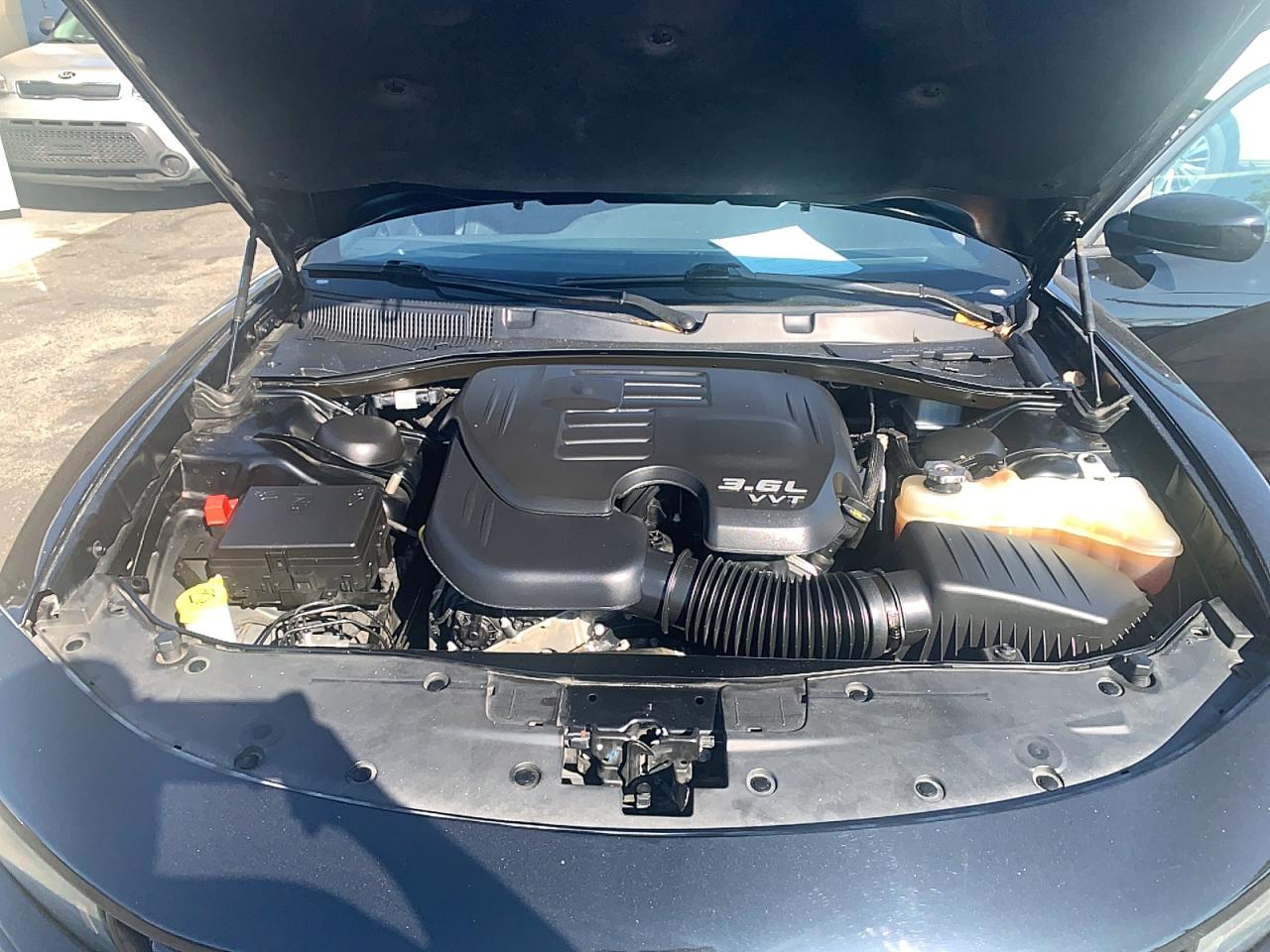Dodge Charger Sxt