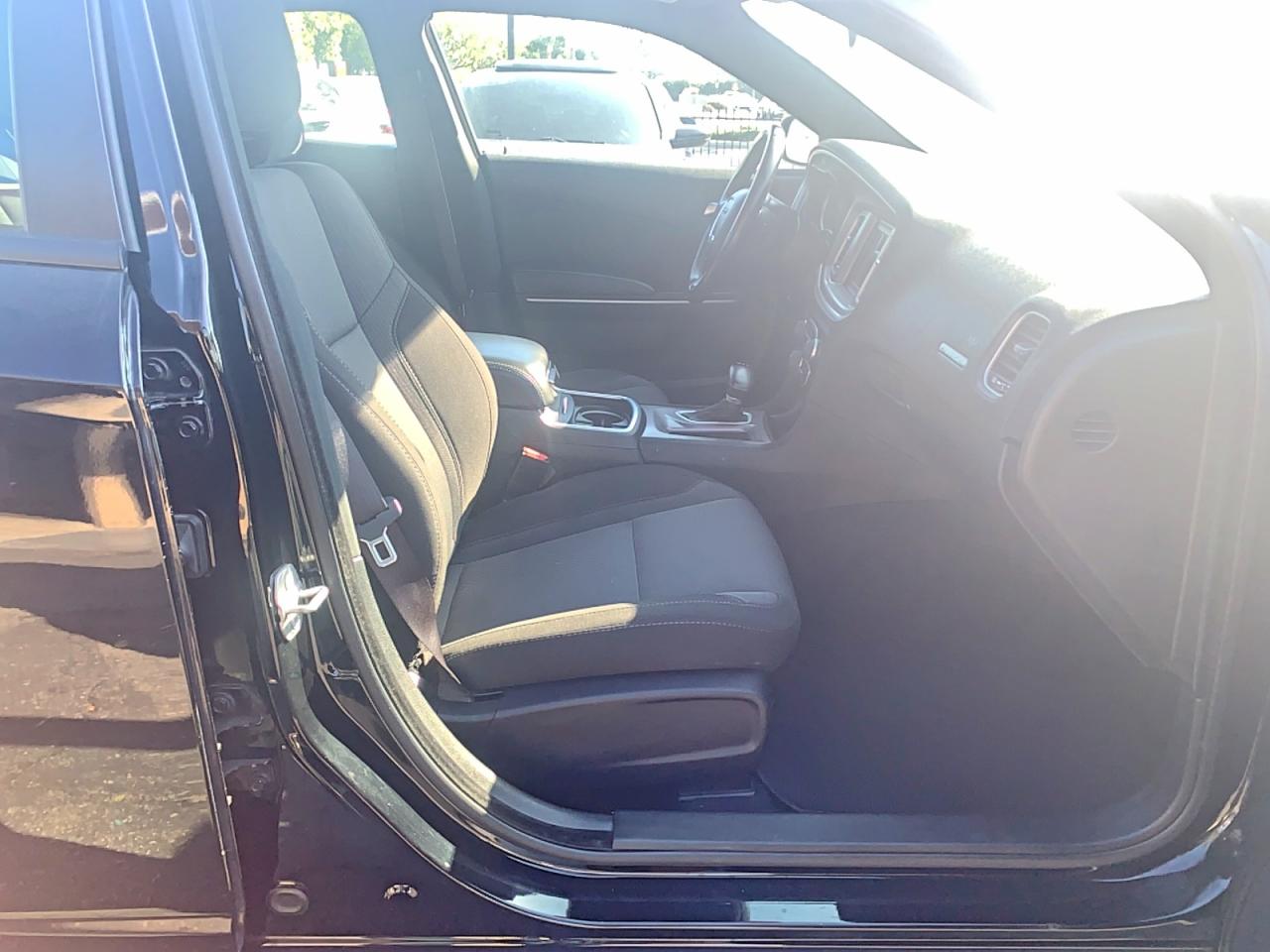 Dodge Charger Sxt