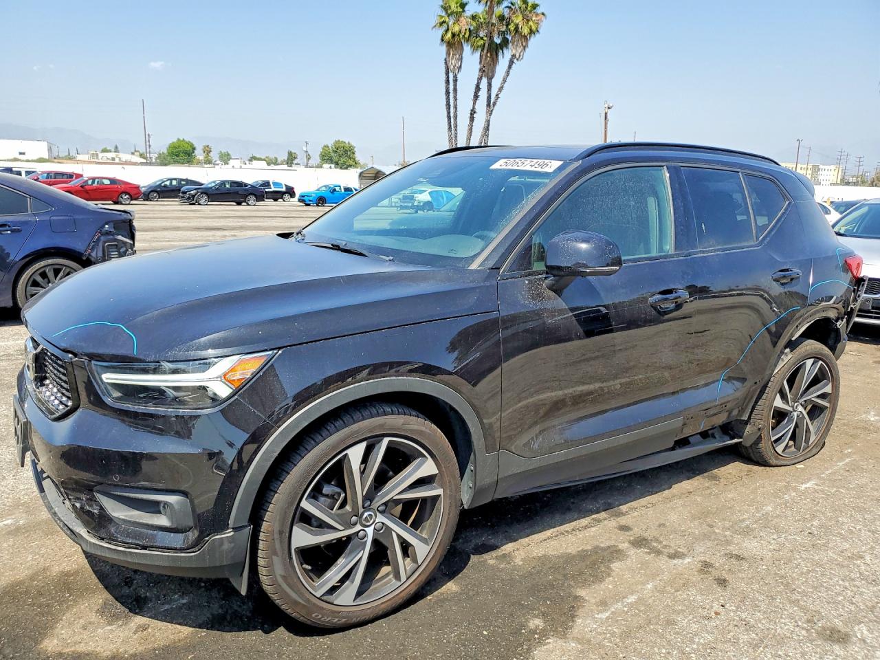 Salvage Volvo XC40 Image