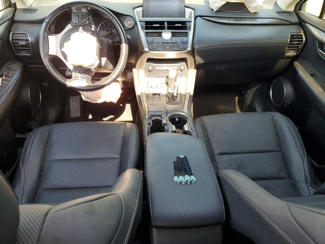 Lexus NX Base