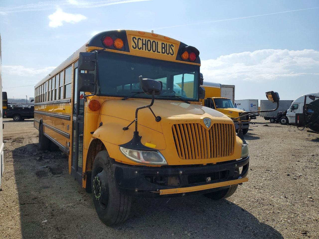 Salvage Ic Corporation Bus Image