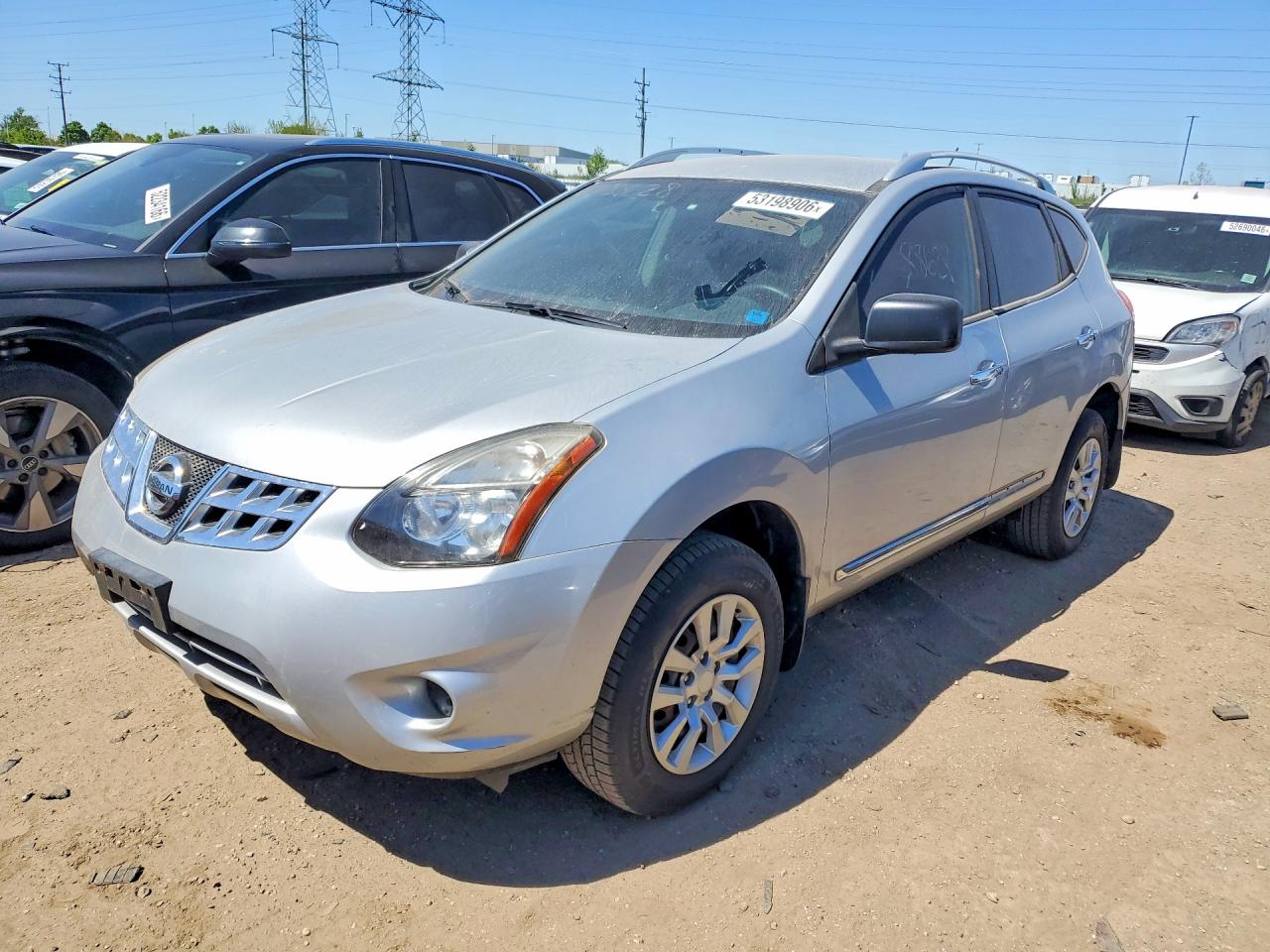 Salvage Nissan Rogue Image