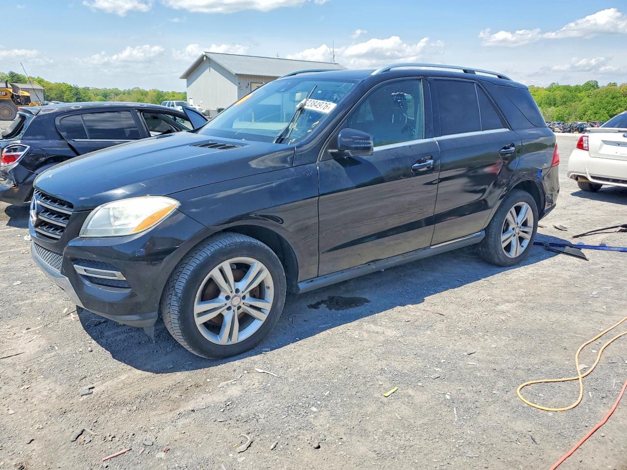 Salvage Mercedes-Benz M-Class Image