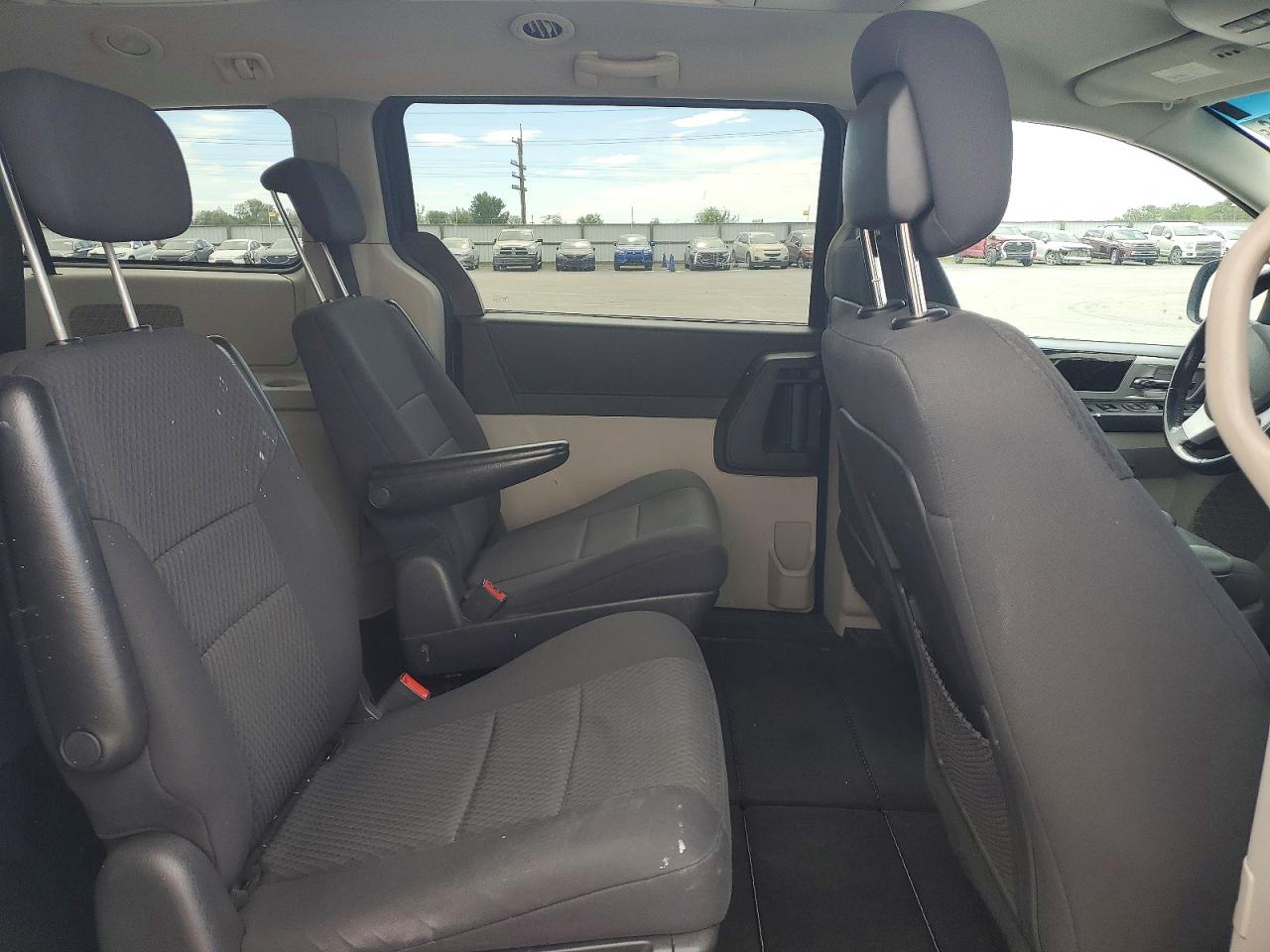 Dodge Caravan Sxt