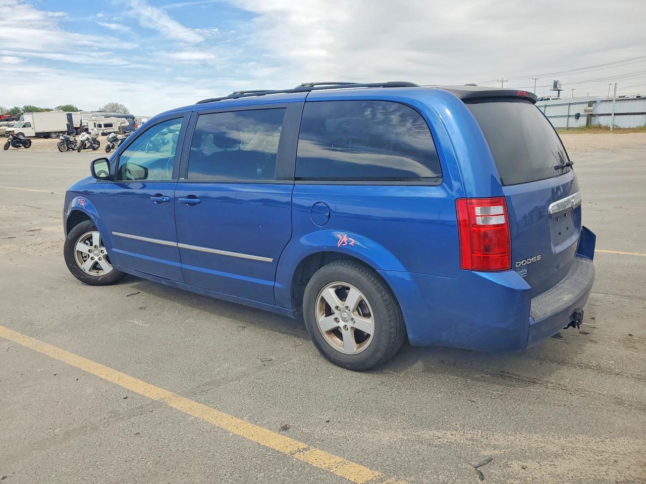 Dodge Caravan Sxt