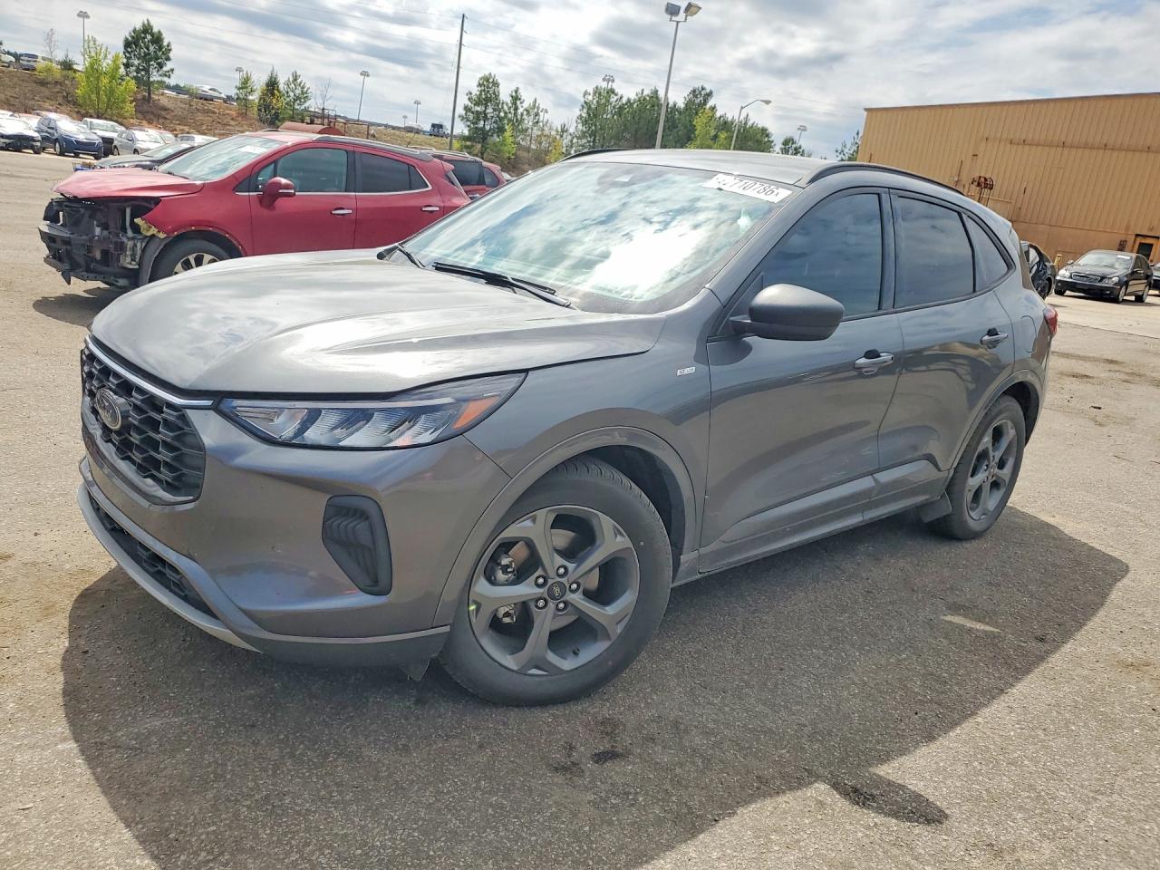Salvage Ford Escape Image