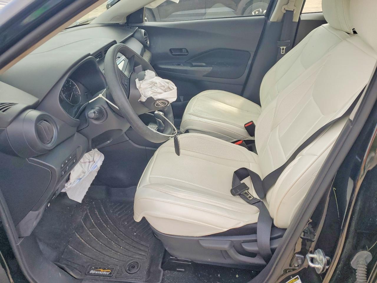 Nissan Kicks S