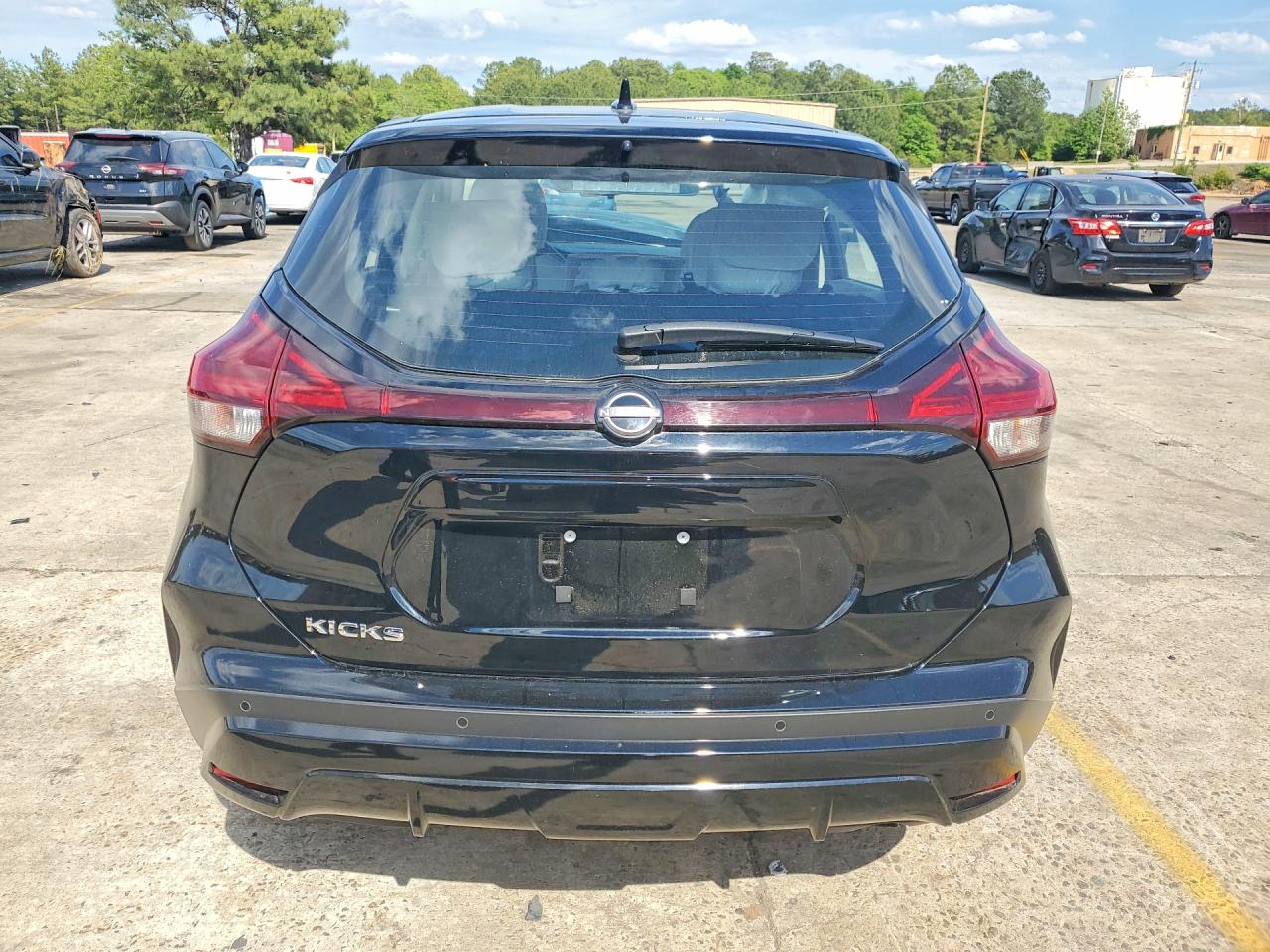 Nissan Kicks S