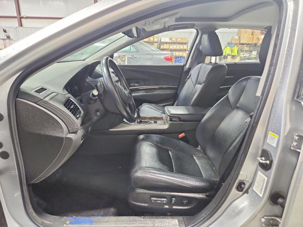 Acura RLX Advance