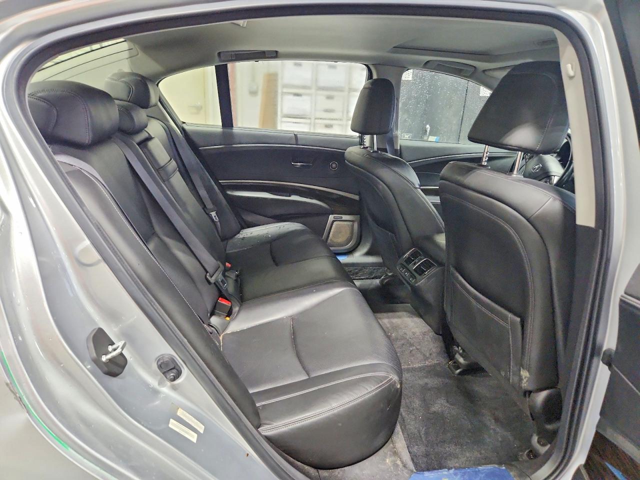 Acura RLX Advance