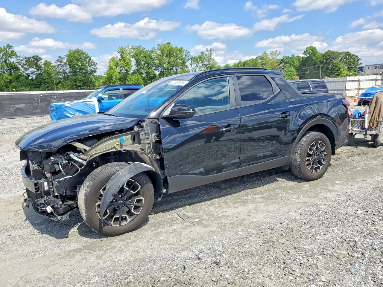 Salvage Hyundai SANTA CRUZ Image