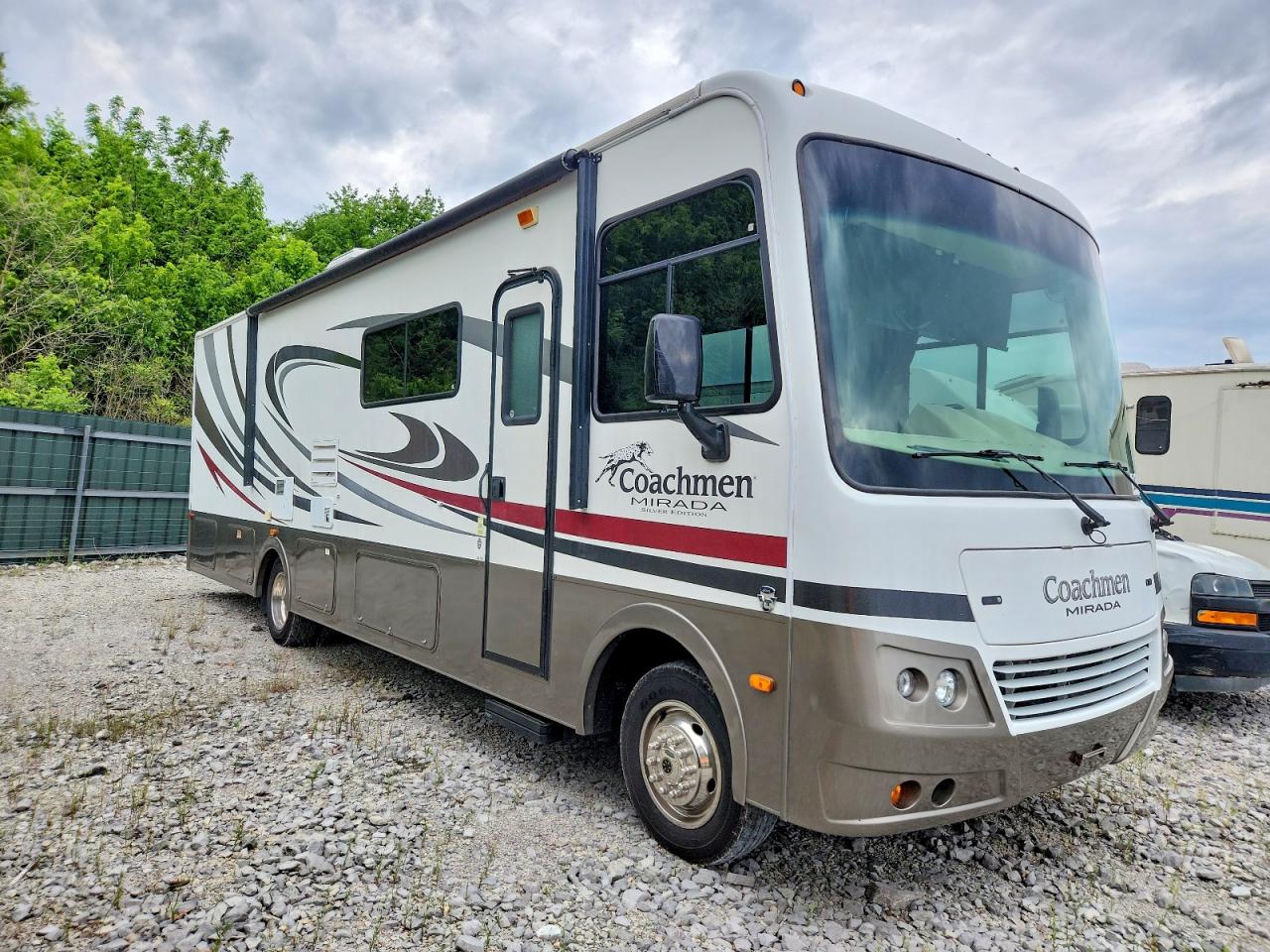 Salvage Coachmen F-ser Othr Image