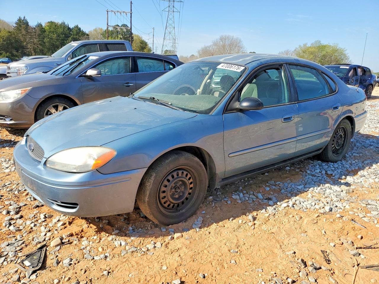 Salvage Ford Taurus Image