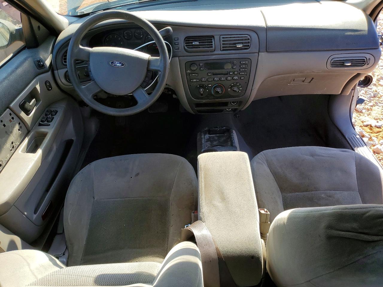 Ford Taurus Se
