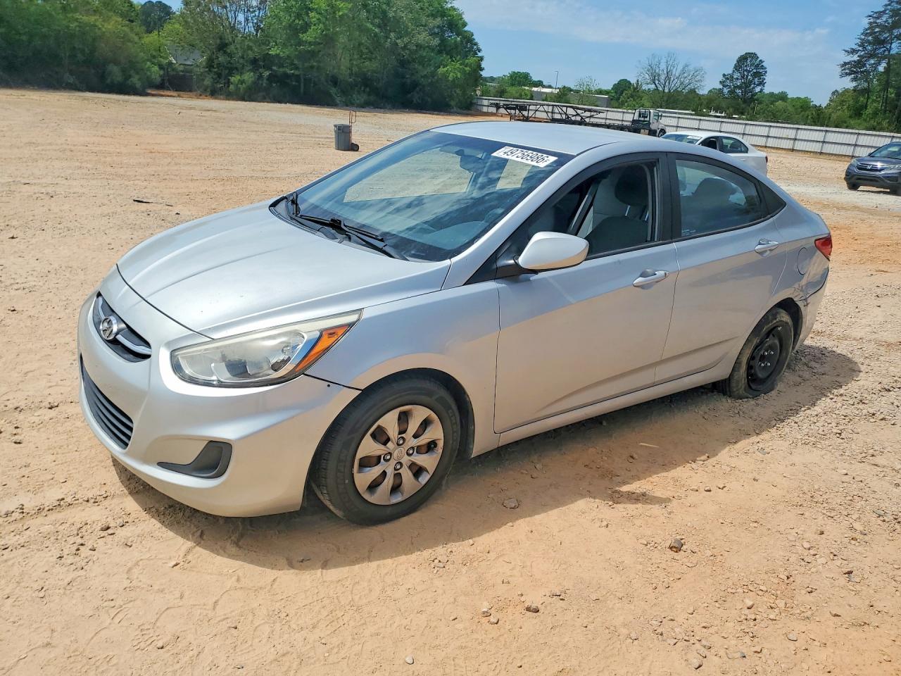Salvage Hyundai ACCENT Image