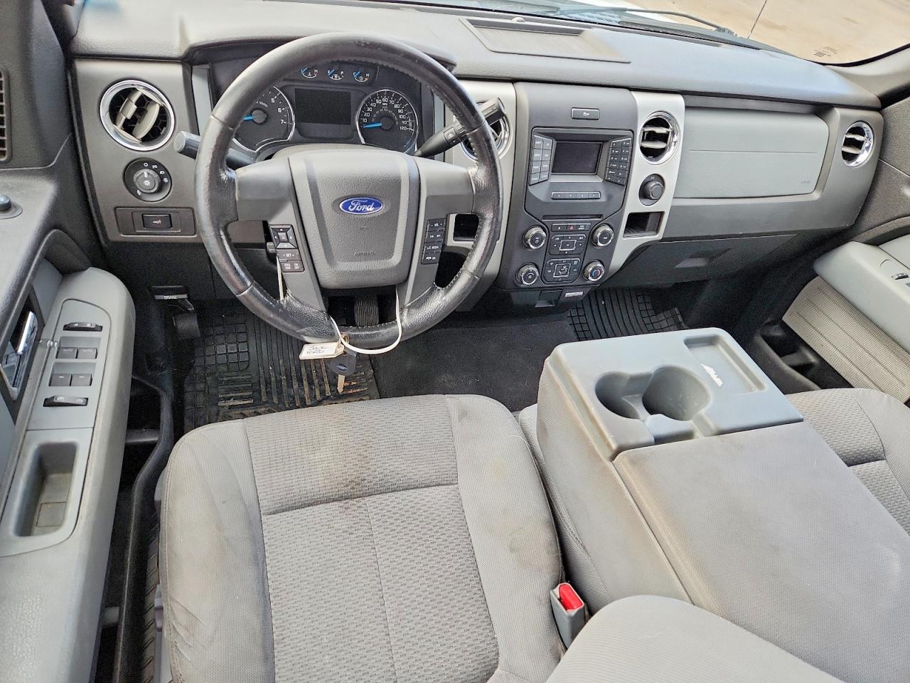 Ford F-150 Super Cab