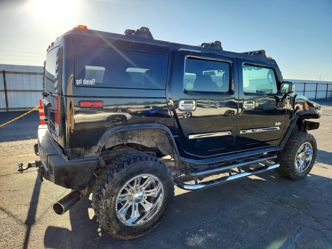 HUMMER H2