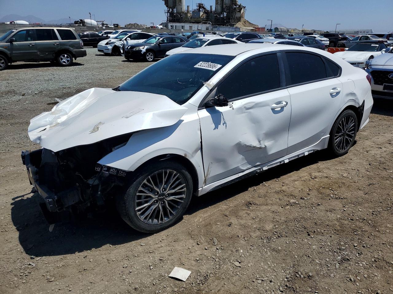 Salvage Kia Forte Image