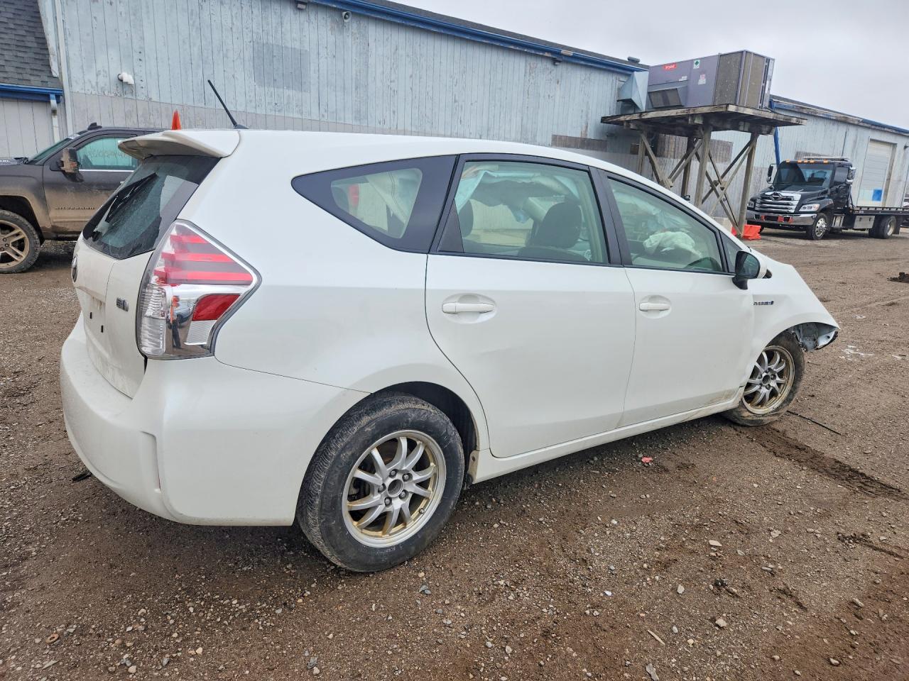 Toyota Prius v Two