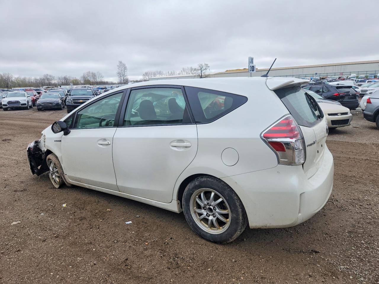 Toyota Prius v Two