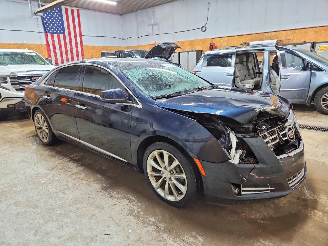 Cadillac XTS Luxury Collection