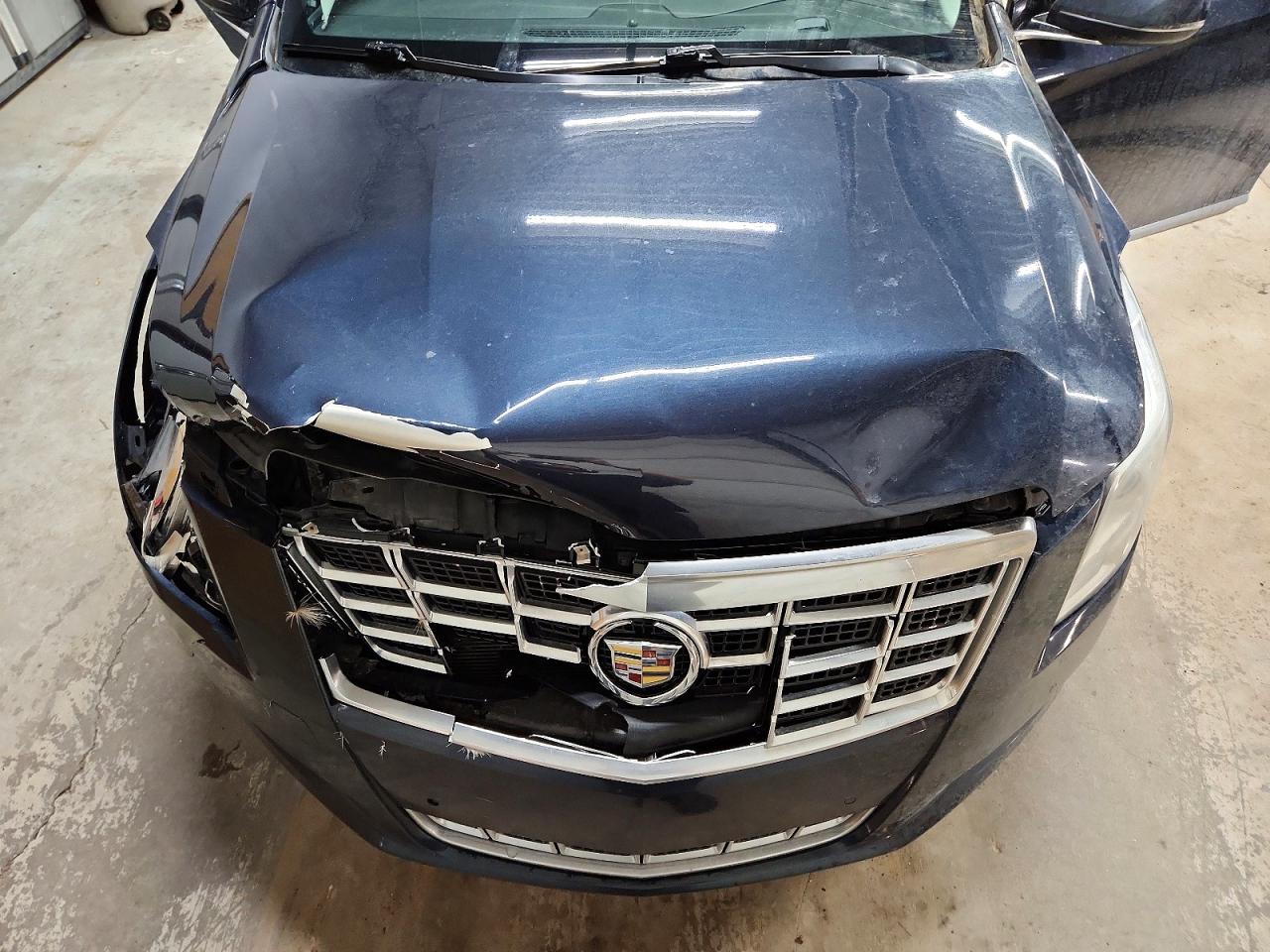 Cadillac XTS Luxury Collection