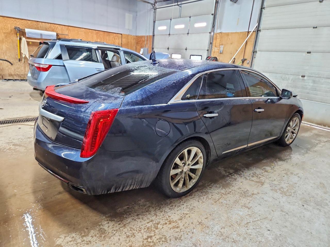 Cadillac XTS Luxury Collection