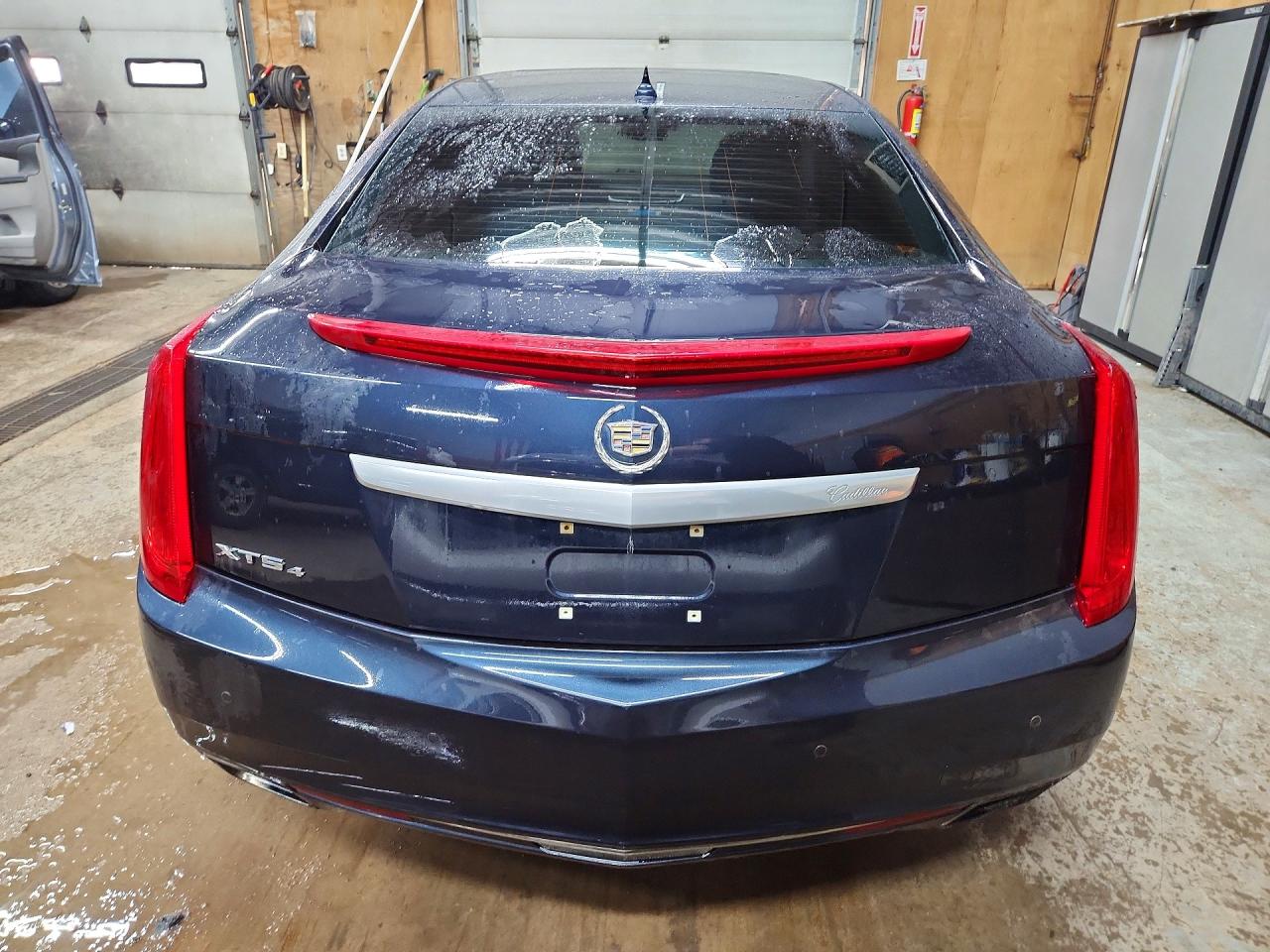 Cadillac XTS Luxury Collection