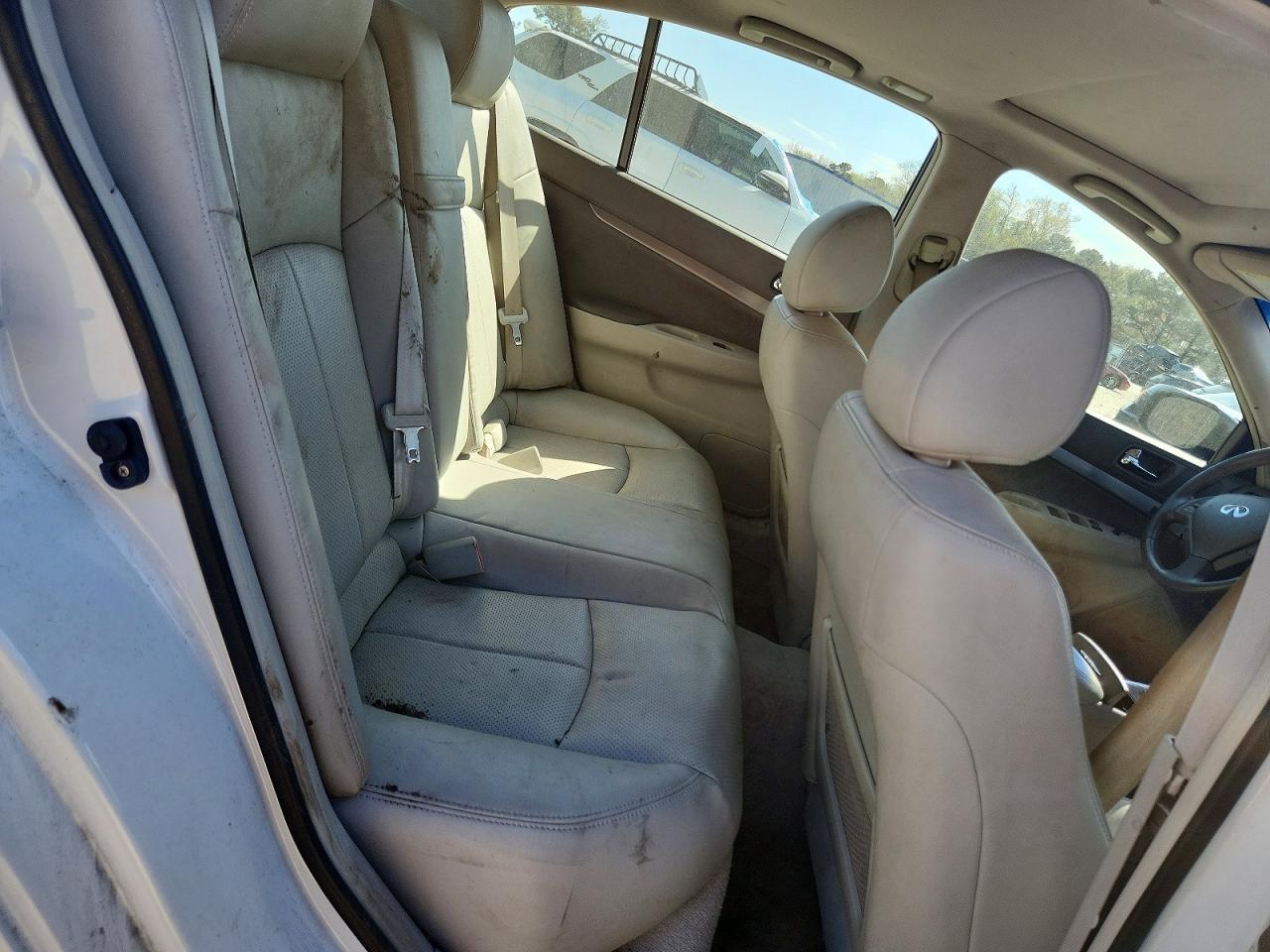 INFINITI G37 X