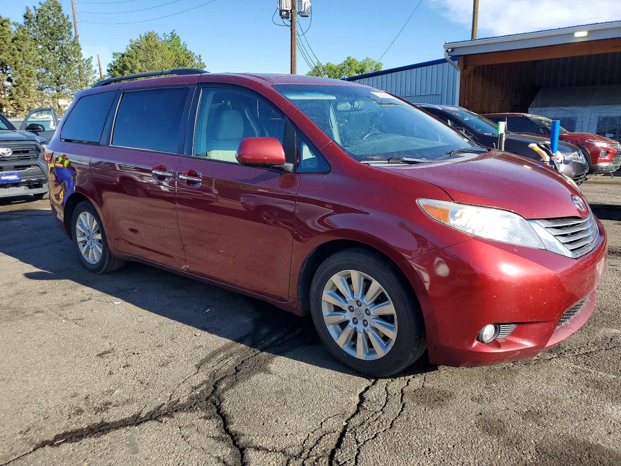 Toyota Sienna Xle 7-passenger