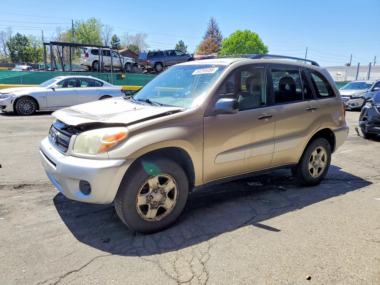Salvage Toyota RAV4 Image