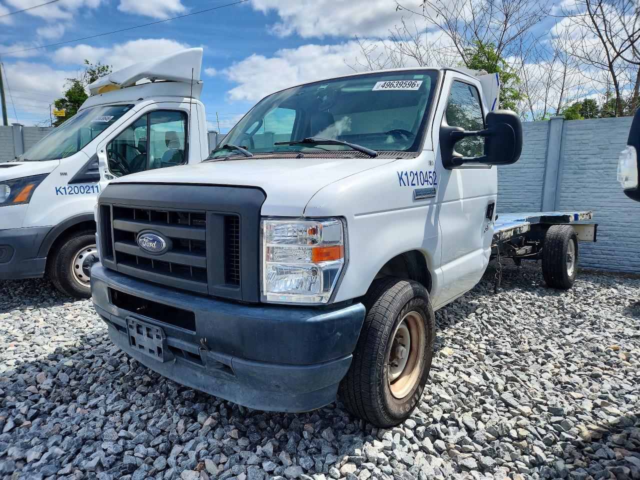 Salvage Ford Econoline Image
