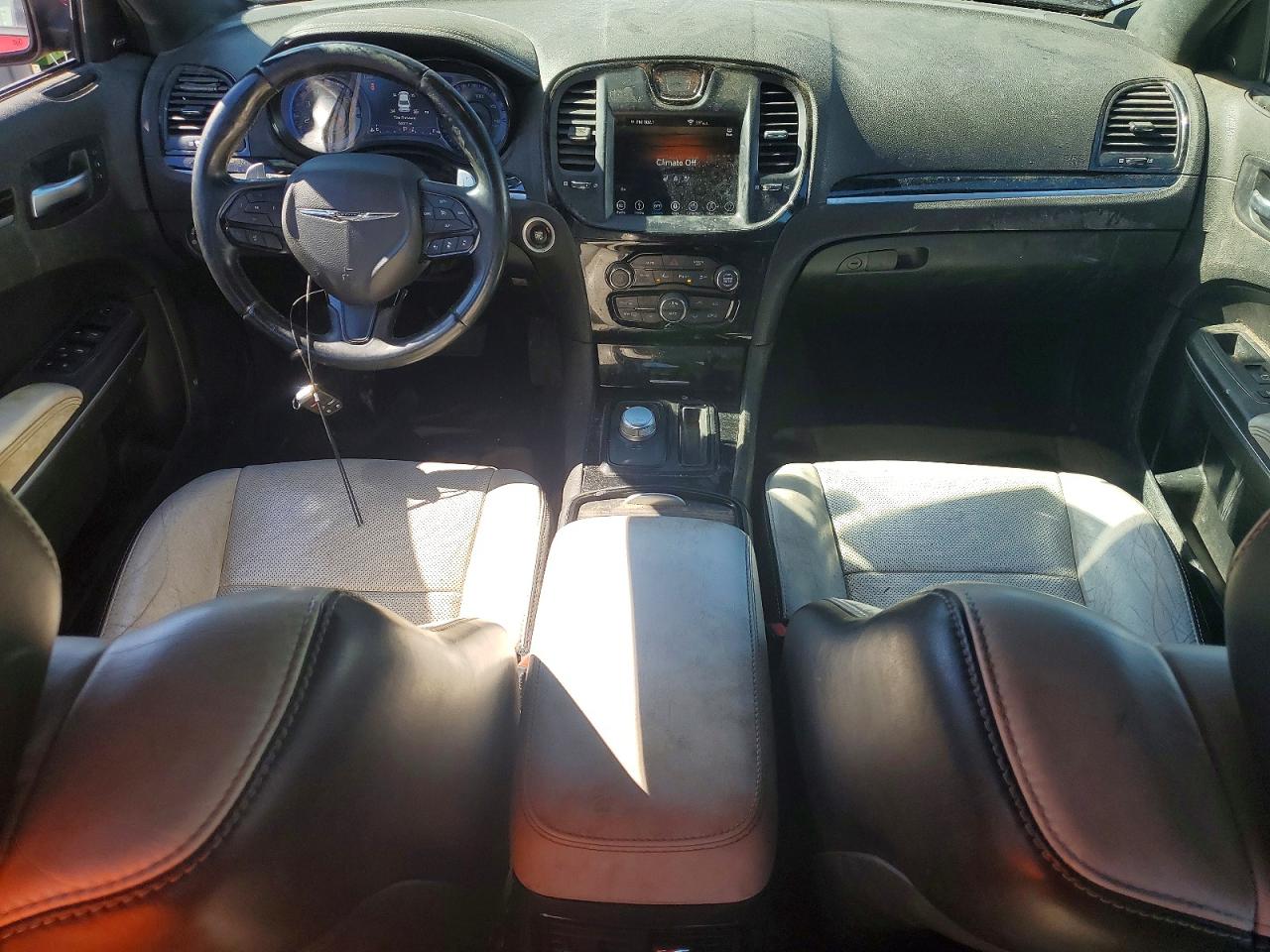 Chrysler 300 S