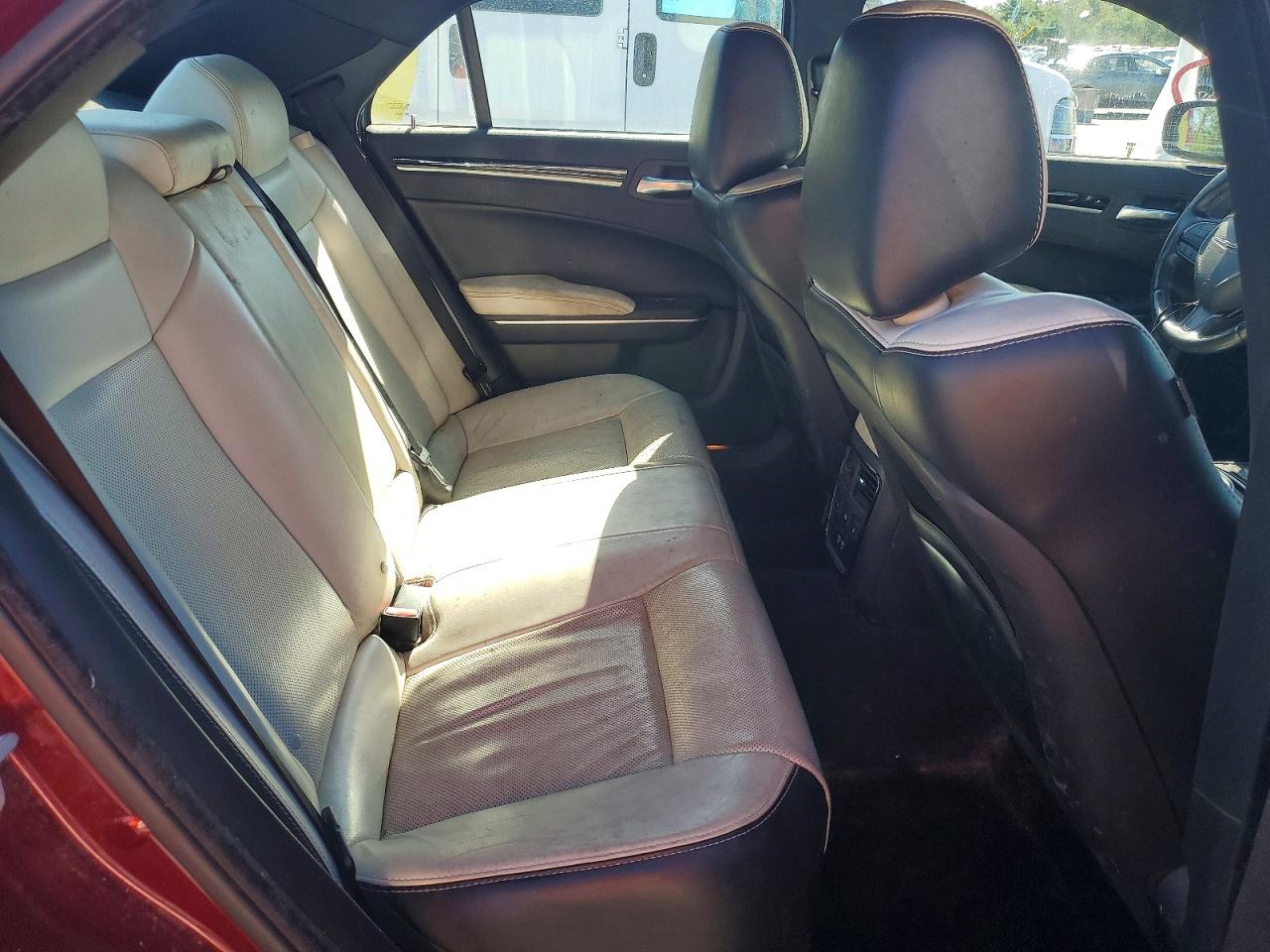 Chrysler 300 S