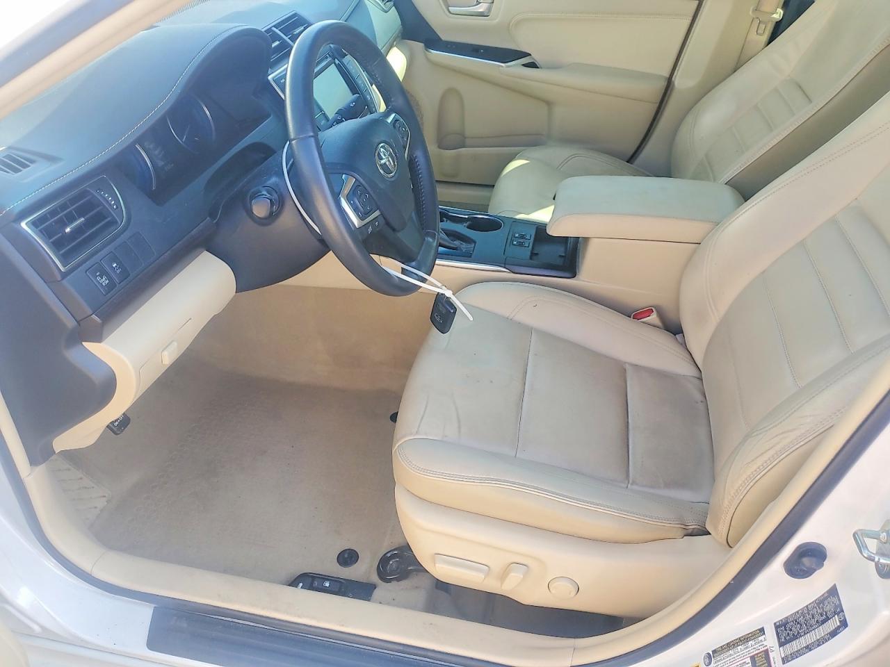 Toyota Camry Xle