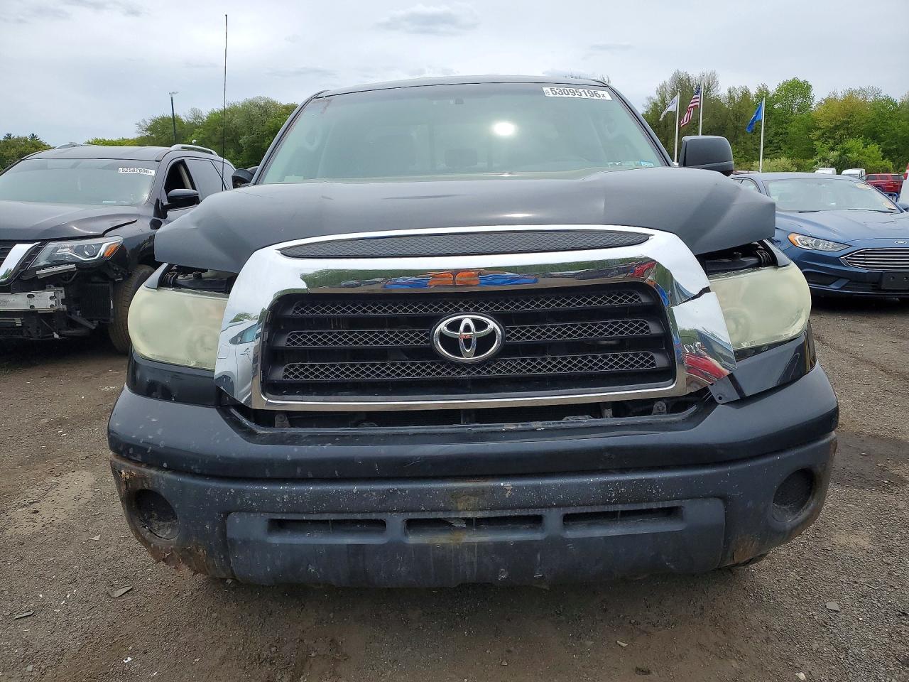 Toyota Tundra Double Cab Sr5